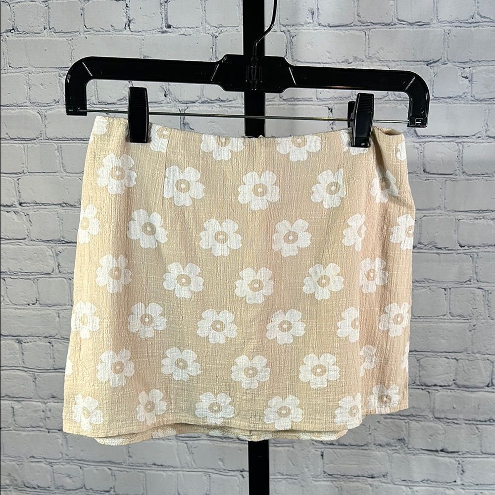 🌸 Princess Polly Floral Mini Skirt Size 2